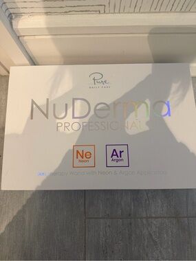 NuDerma Professional Skin Therapy Wand — White